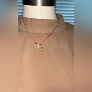 Taramanda Necklace Contemporary Jewelry with Floral Green Pendant